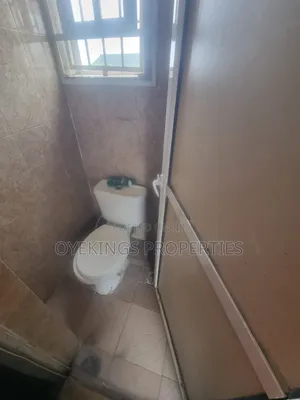 1bdrm Room & Parlour in Zionist Estate, Oluyole for rent