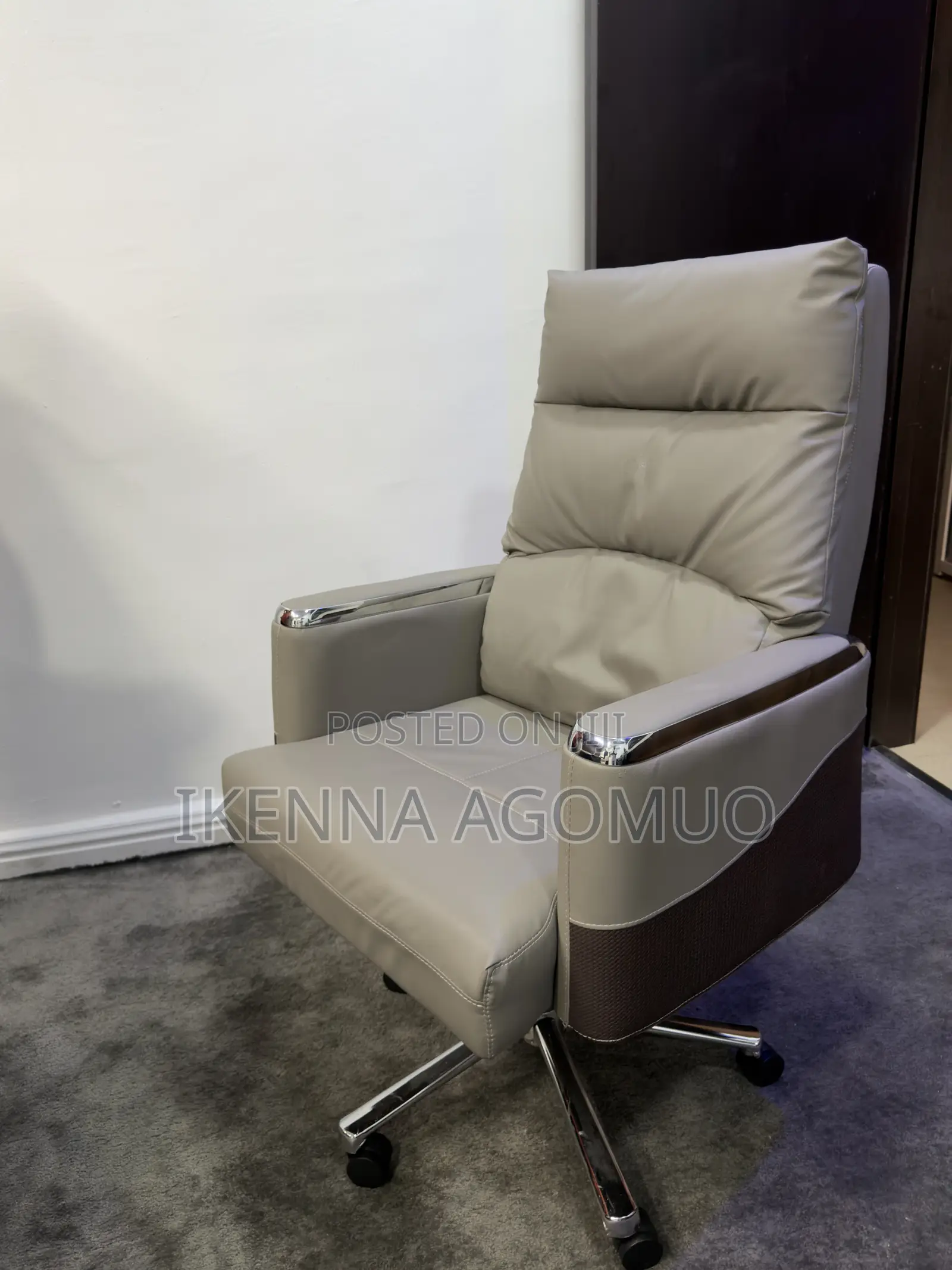 Executive Chair