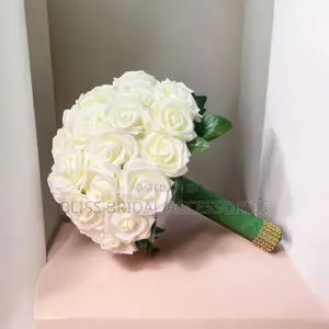 Cream Foam Rose Bouquet