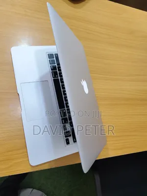 Laptop Apple MacBook Air 2017 8GB Intel Core i5 SSD 128GB
