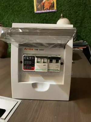 Solar Breaker Box 6way