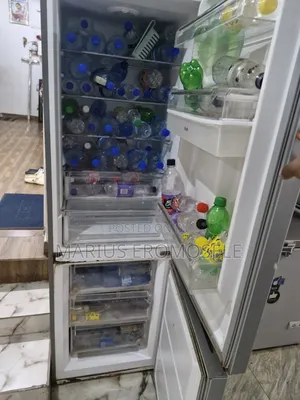 Nexus Fridge/Freezer 330/309 L