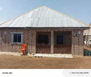 2bdrm House in Gida for sale