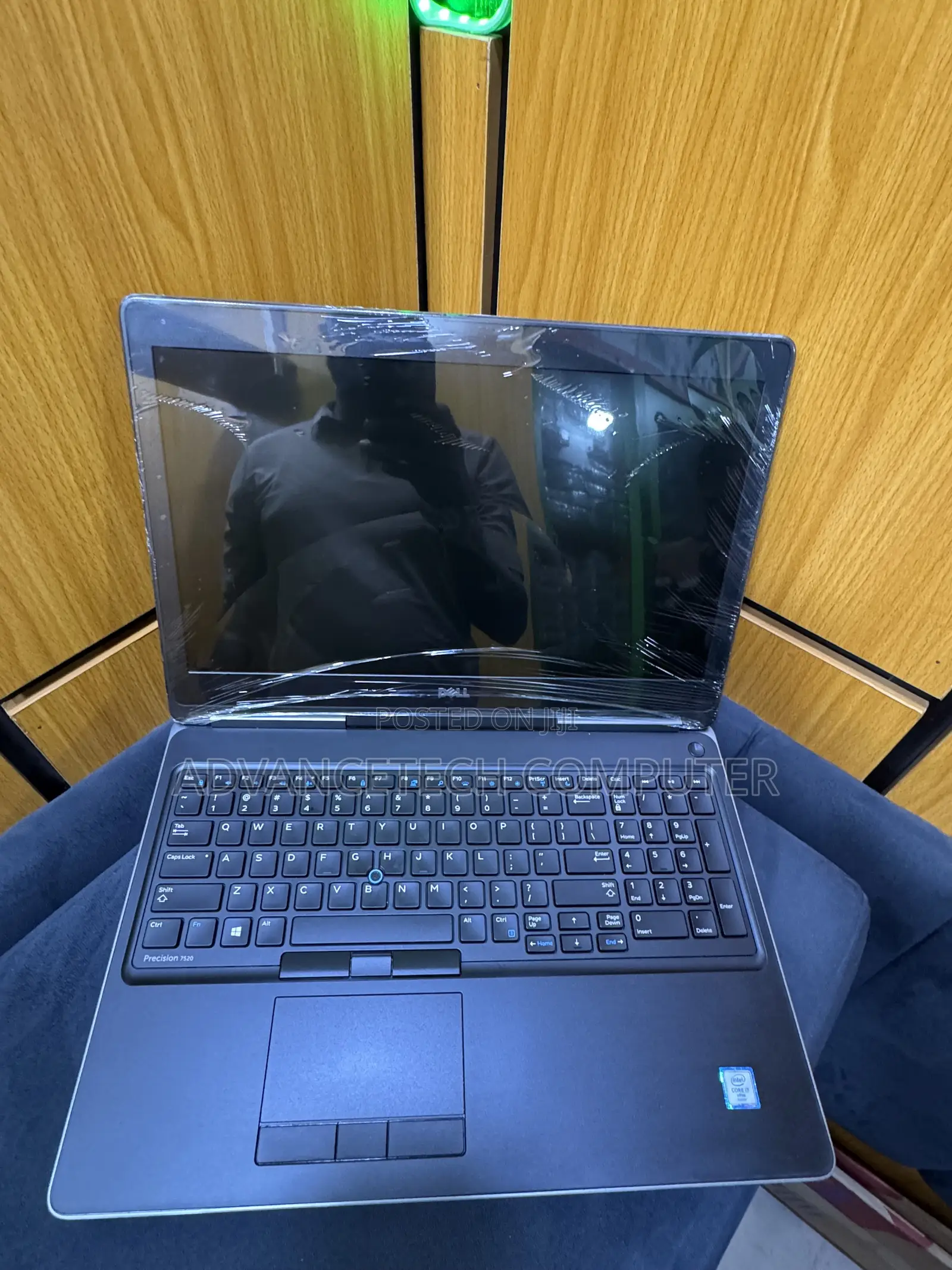 Laptop Dell Precision 7520 16GB Intel Core i7 SSD 512GB