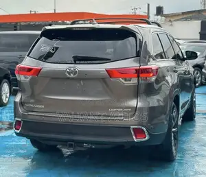 Toyota Highlander 2016 Gray