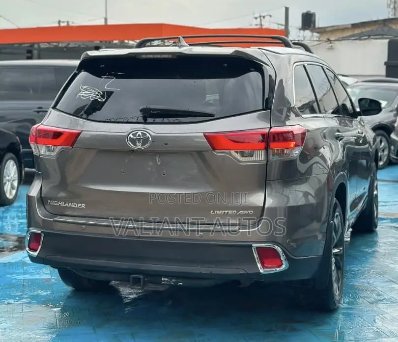 Toyota Highlander 2016 Gray
