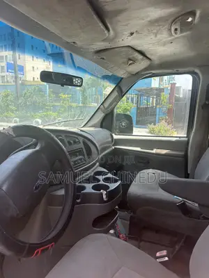 Ford E250 2006 Blue