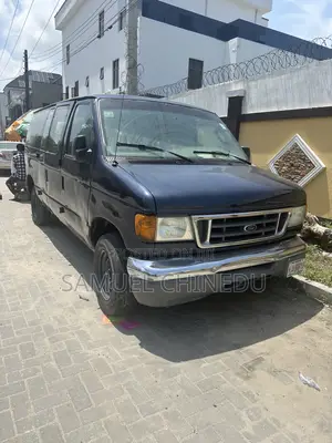 Ford E250 2006 Blue