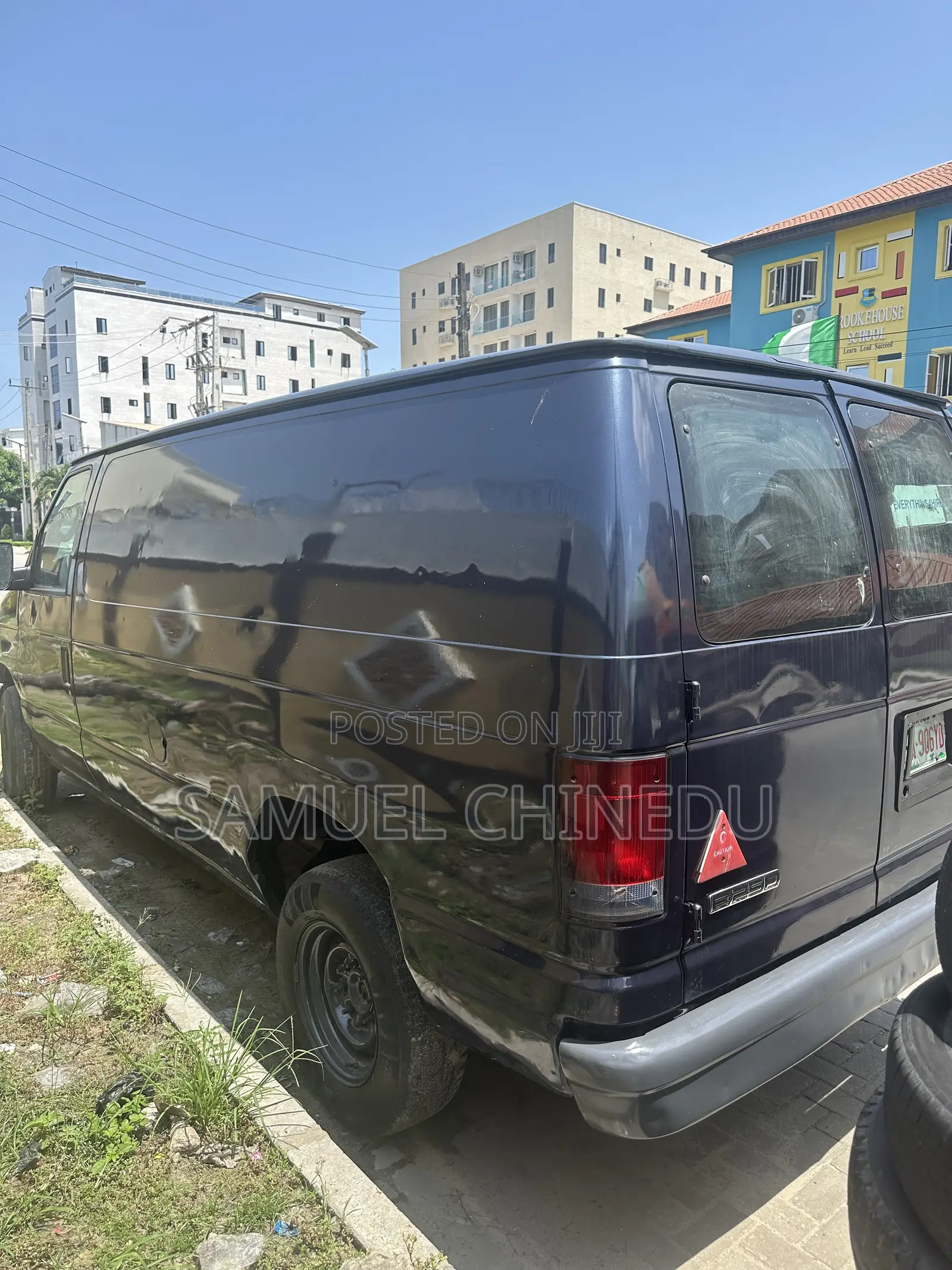 Ford E250 2006 Blue
