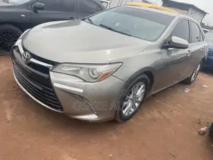 Toyota Camry 2016 Ivory