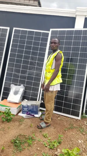Adeteck Solar Installation and Battery Builder