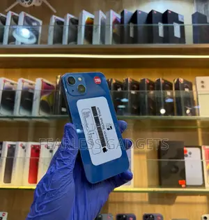 Apple iPhone 13 128 GB Red