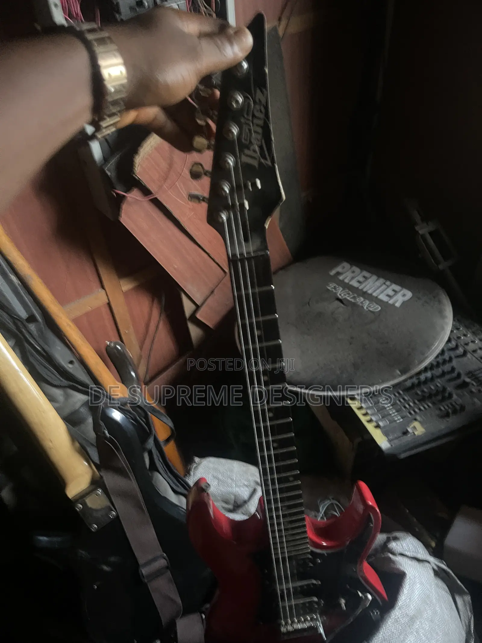Lead Guitar