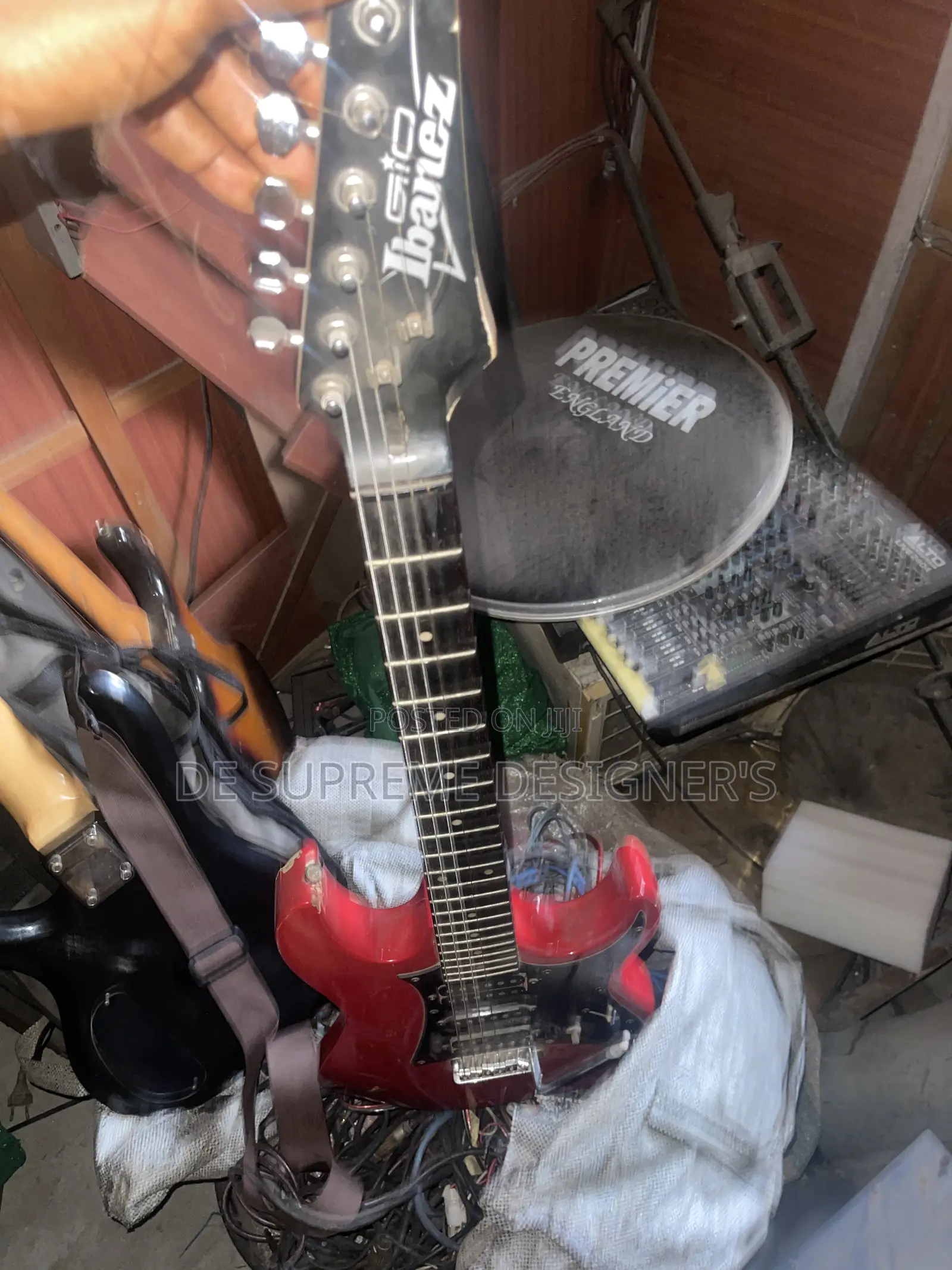Lead Guitar