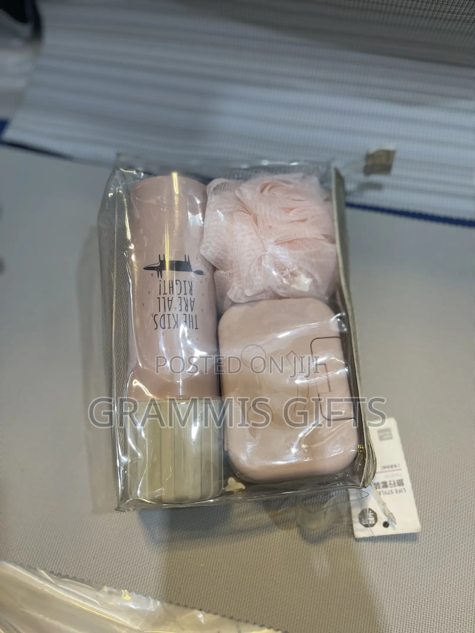 Traveling Bathing Kit