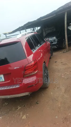 Mercedes-Benz GLK-Class 2013 Red