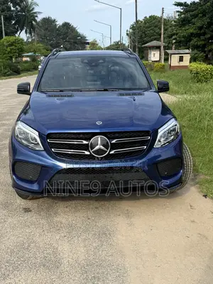 Mercedes-Benz GLE-Class GLE 350 2017 Blue