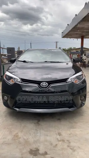 Toyota Corolla LE 4dr Sedan (1.8L 4cyl CVT) 2015 Black