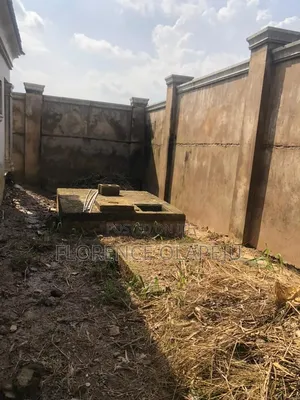 2bdrm Block of Flats in Podo, Akala Express for sale