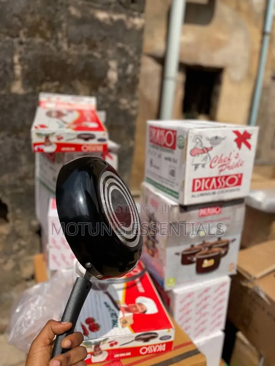 24cm Non Stick Pan With Cover