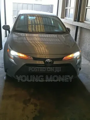 Toyota Corolla 2023 Silver