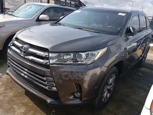 Toyota Highlander 2015 Gray