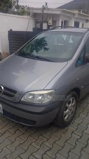 Opel Zafira 2004 Gray