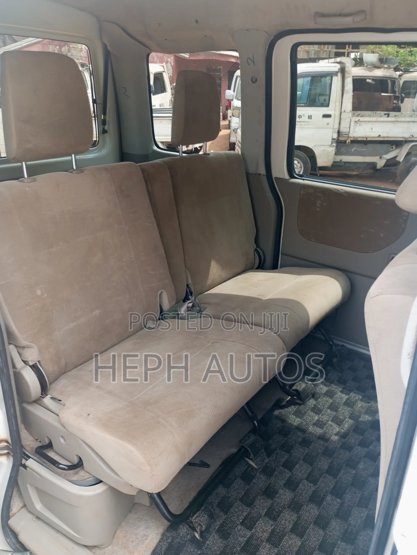 Daihatsu Hijet 2012 White