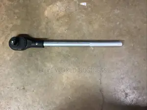 Heavy-Duty Reversible Ratchet Handle