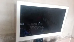 32 Inches Thompson Tv Set With Remote Working Perfectly