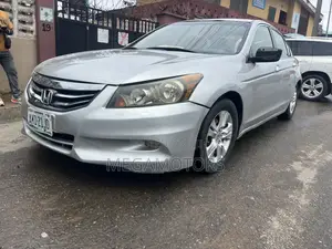 Honda Accord 2009 Silver