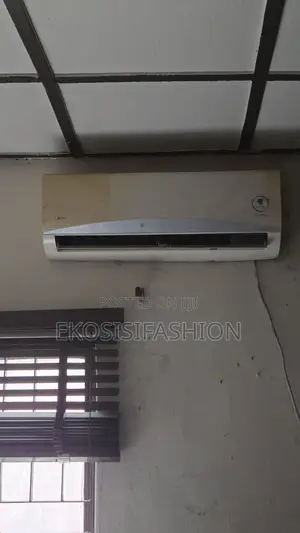 1.5 Midea Air Conditioner