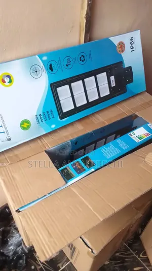 Super Bright 8 Eyes Solar Street Light