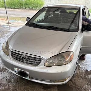 Toyota Corolla 2005 Silver