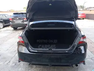 Toyota Camry LE FWD (2.5L 4cyl 8AM) 2018 Black