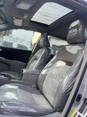 Toyota Camry XLE 4dr Sedan (3.5L 6cyl 6A) 2014 Silver
