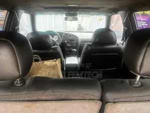 Nissan Pathfinder Automatic 2000 Gray