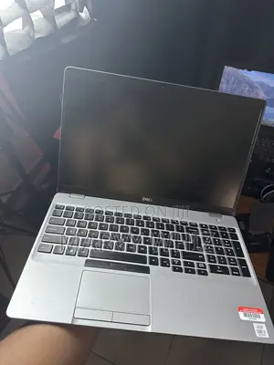 Laptop Dell Latitude 5510 16GB Intel Core i7 SSD 256GB