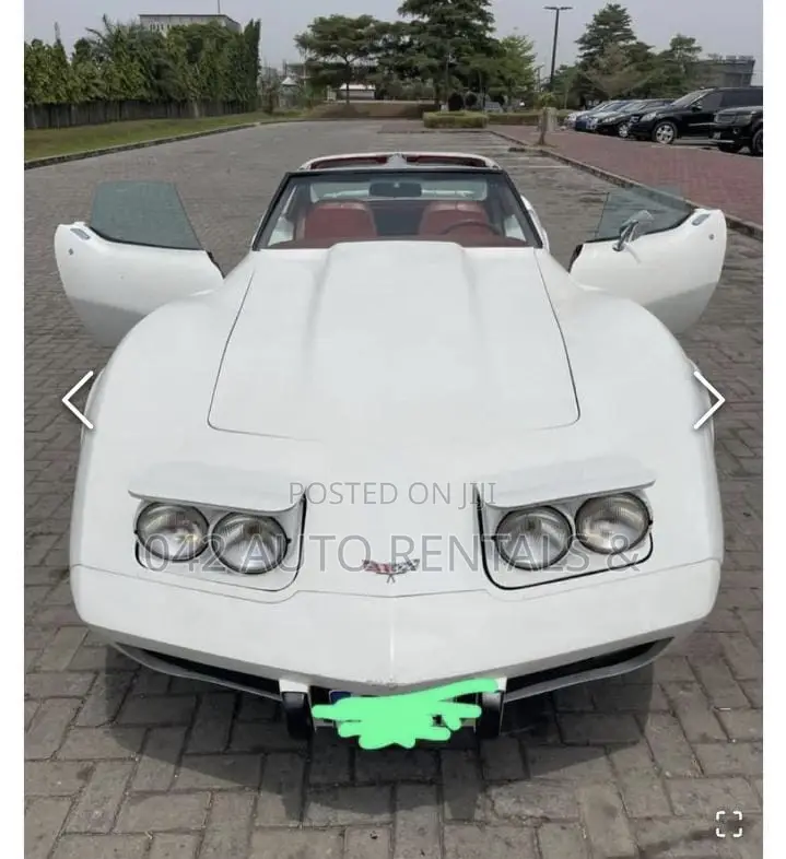 Vintage Corvette Convertible White for Hire
