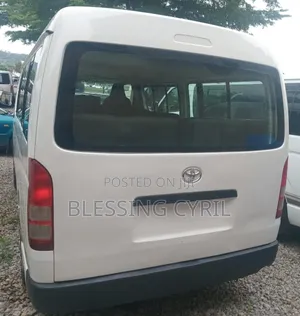 Toyota HiAce 2012 White