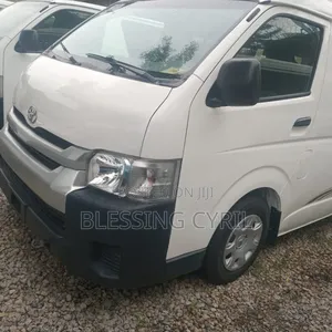 Toyota HiAce 2012 White