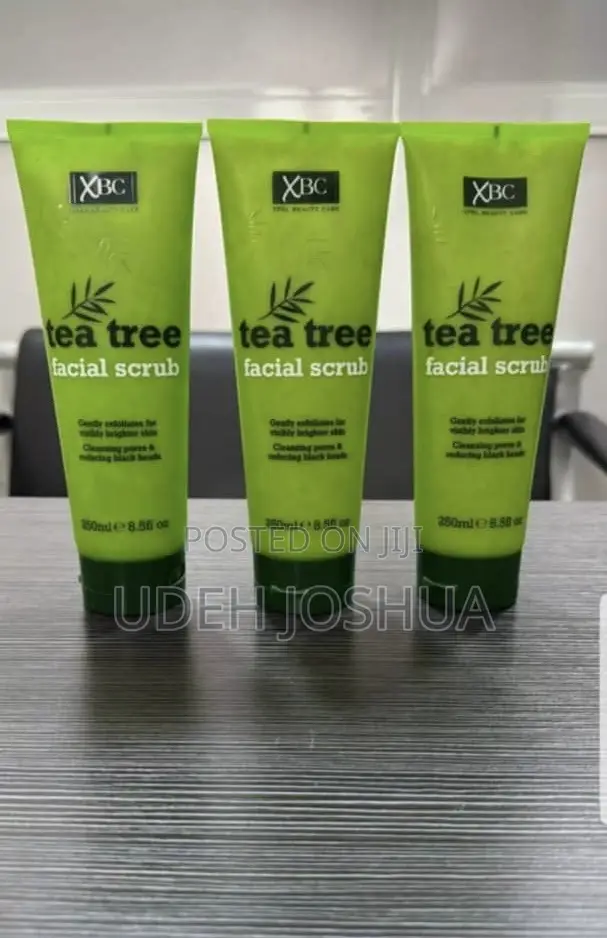 Tea Trea Facial Scrub