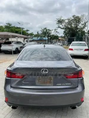Lexus IS 2016 Gray
