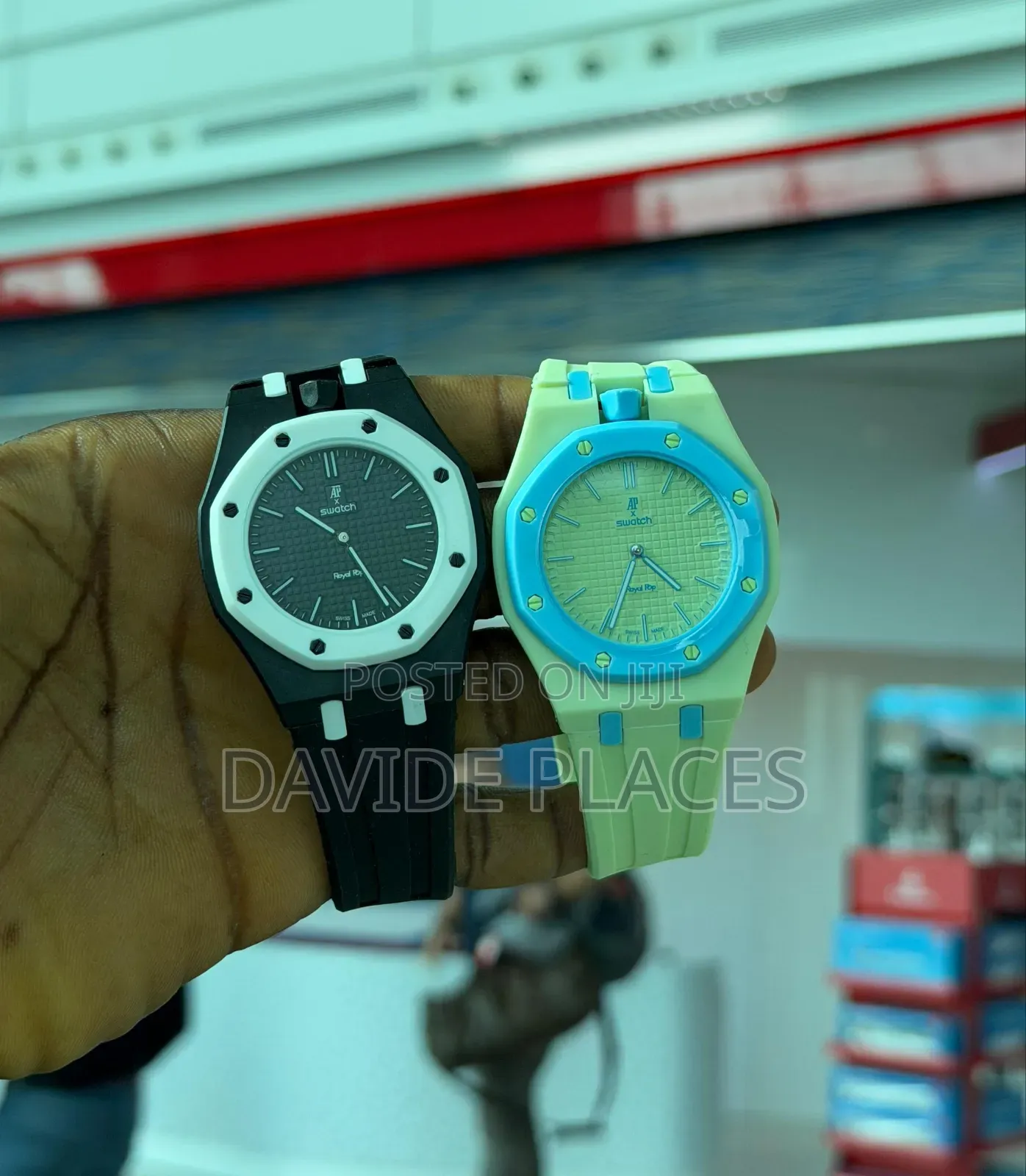Ap (Audemars Piguet) New Design Rubber Watch, With Date, Available In