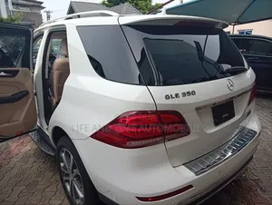 Mercedes-Benz GLE-Class GLE 350d 4MATIC 2016 White