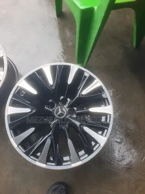 18inches Rim for Mercedes Benz C Class E Class Etc 
