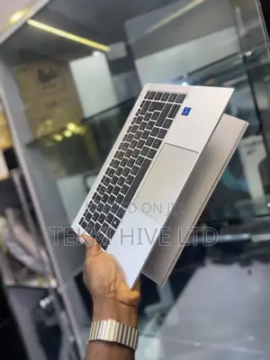 Laptop HP EliteBook 1040 G8 32GB Intel Core i7 SSD 512GB