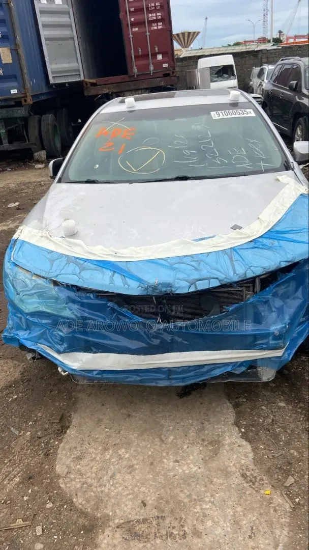 Toyota Camry 2013 Silver
