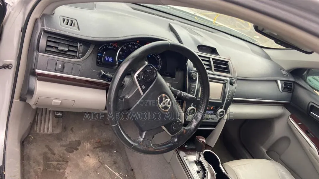 Toyota Camry 2013 Silver