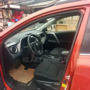 Toyota RAV4 2017 Orange